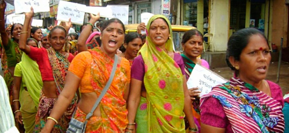 Huelga de recolectoras de excrementos en India
