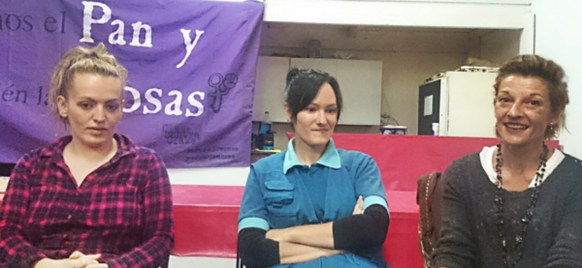 Despedidas y suspendidas por negarse a recluirse en el hogar