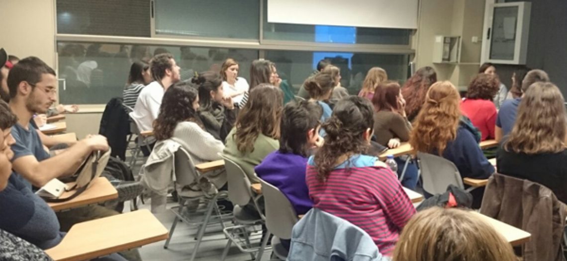 ‘Hablemos de micromachismos’: exitoso taller en la Facultad de Geografía e Historia de Barcelona