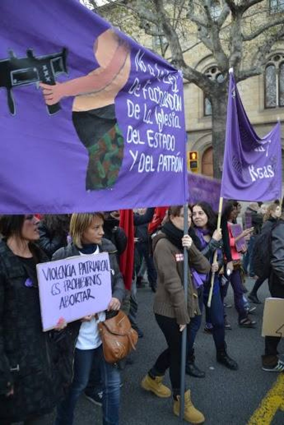 8  marzo 2014