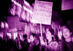 Miles de mujeres salen a las calles en el Estado español