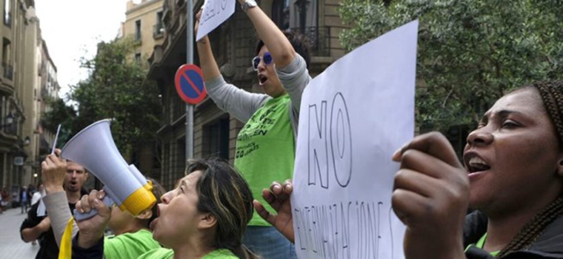 [Video] Pan y Rosas junto a Las Kellys por la prohibición de las externalizaciones