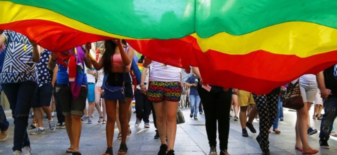 Denuncian complicidad de la policía de Alicante a ataques homófobos
