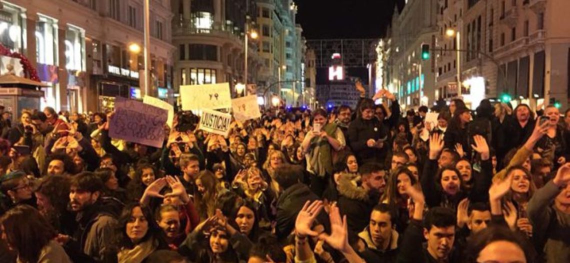 Masiva movilización contra la justicia patriarcal: “Hermana, no estás sola”