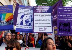 Contra la Universitat Capitalista i Patriarcal Organitza’t!