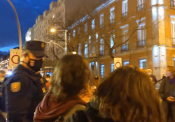 VIDEO | Así identifica la Policía Nacional a manifestantes feministas en Madrid